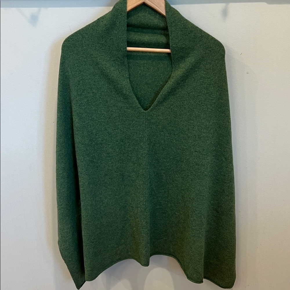 Claudia Nichole‎ CASHMERE Wrap, dress Topper